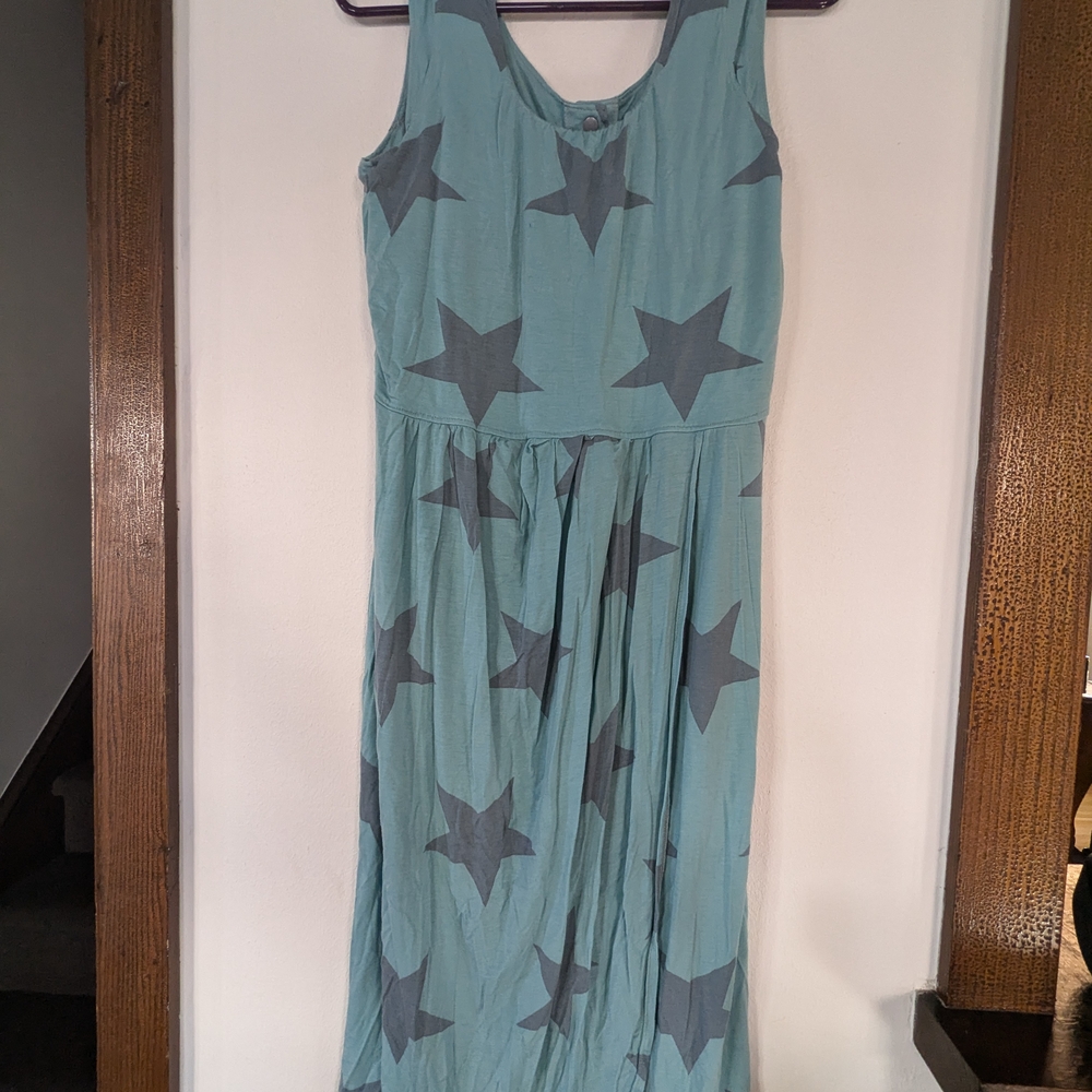 Star-Patterned Sleeveless Dress